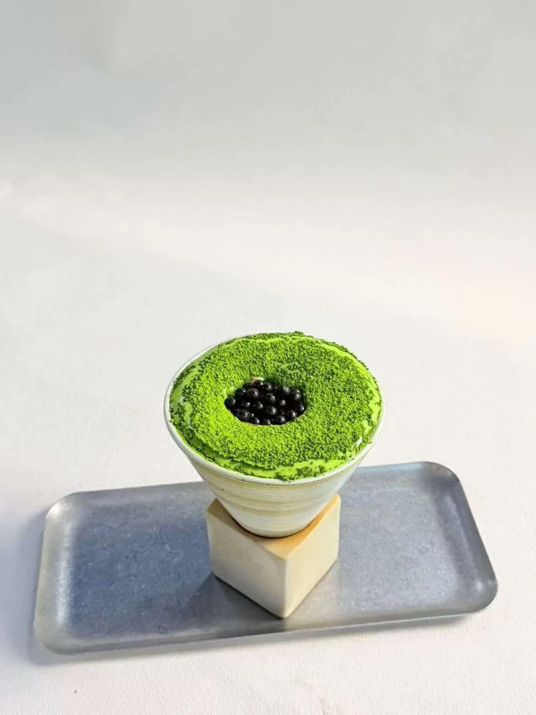 Boba matcha in a ceramic cup